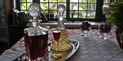 Столові карафи, декантери