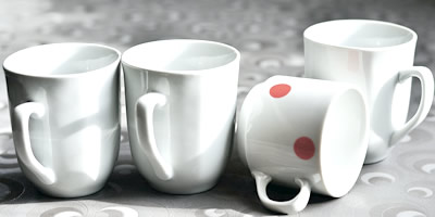 Фарфоровые кружки для кофе и чая